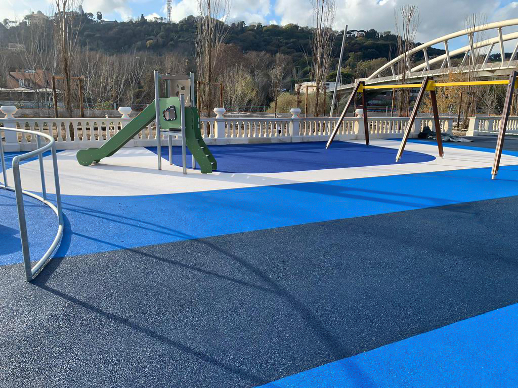 Pavimentazione antitrauma: Scopri Playground - Procrea superfici